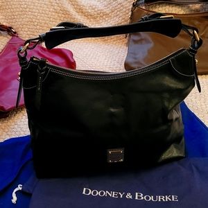 Dooney & Bourke Slouch Bag Black
